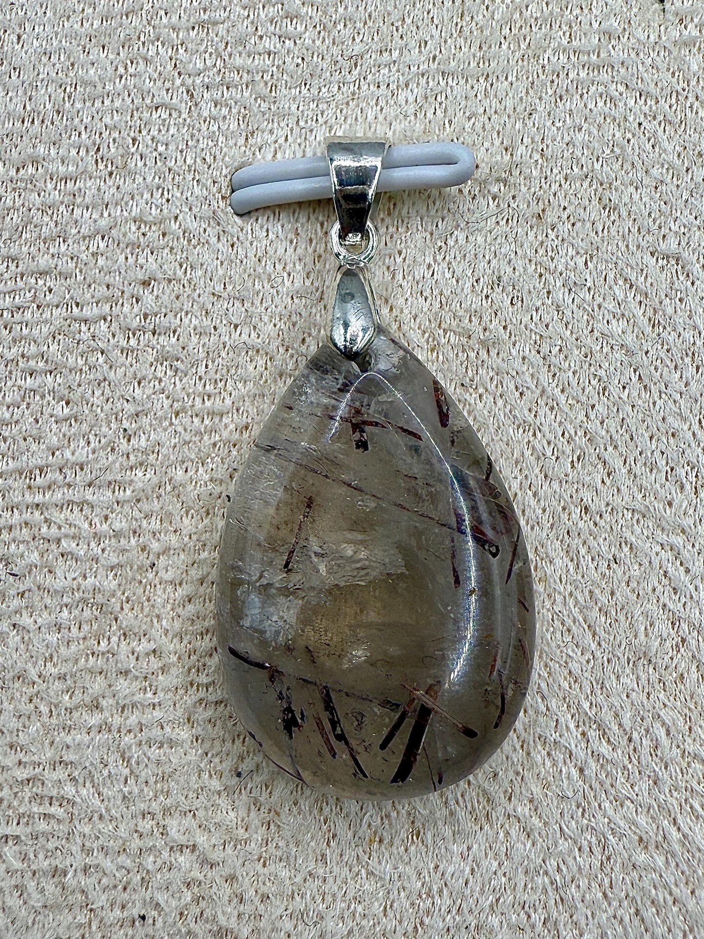 Pendentif en super seven pierre naturelle semi précieuse et argent