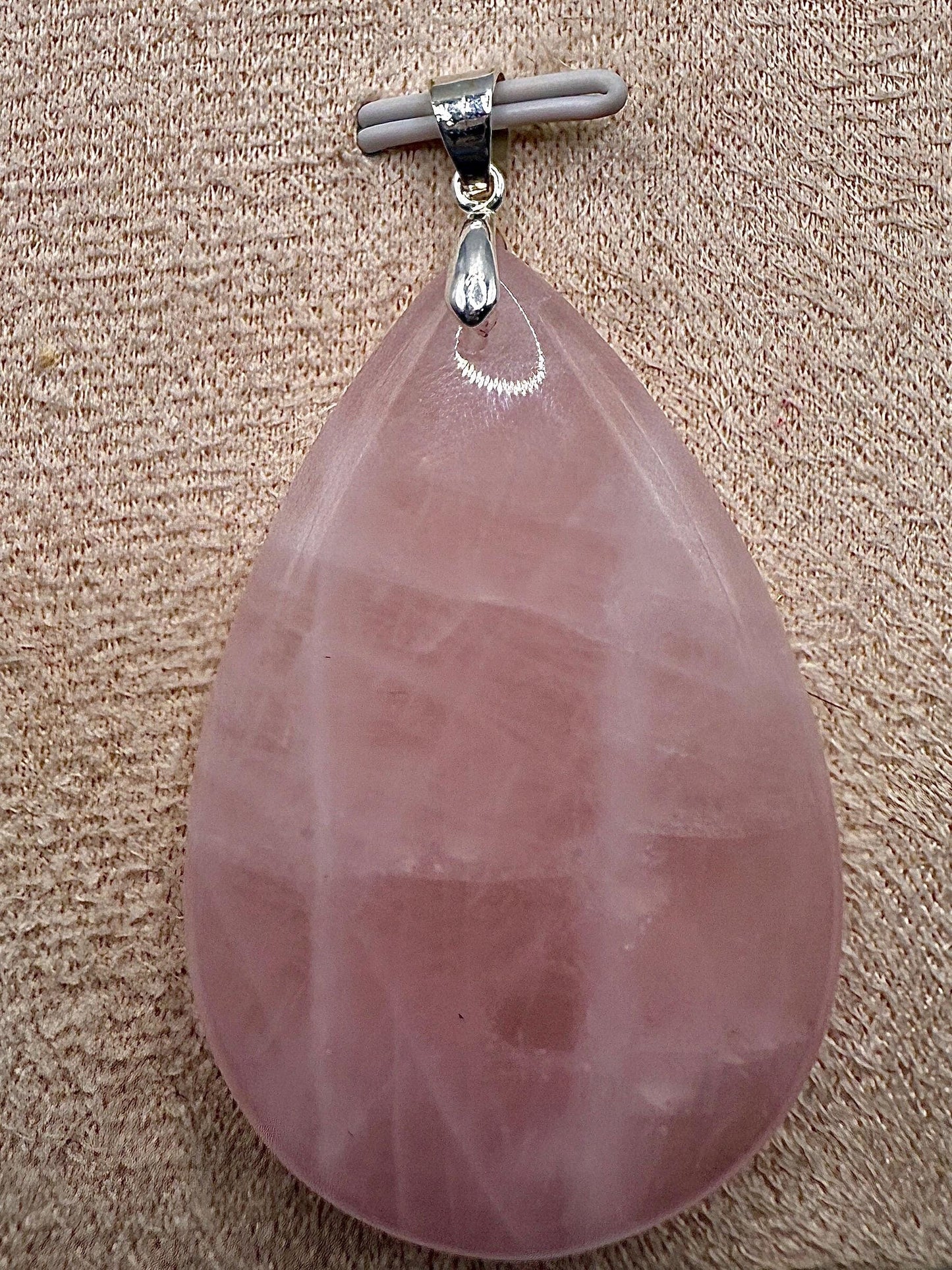 Collier pendentif goutte en quartz rose en pierre naturelle