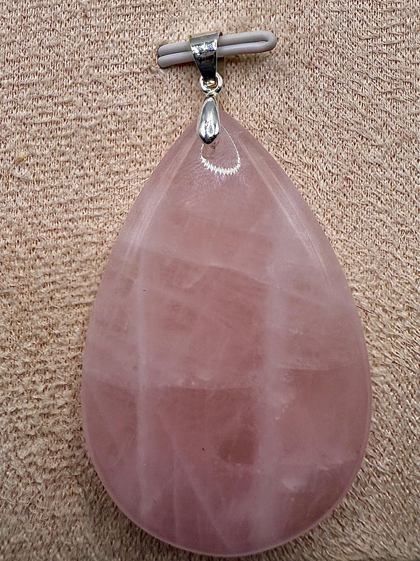 Collier pendentif goutte en quartz rose en pierre naturelle