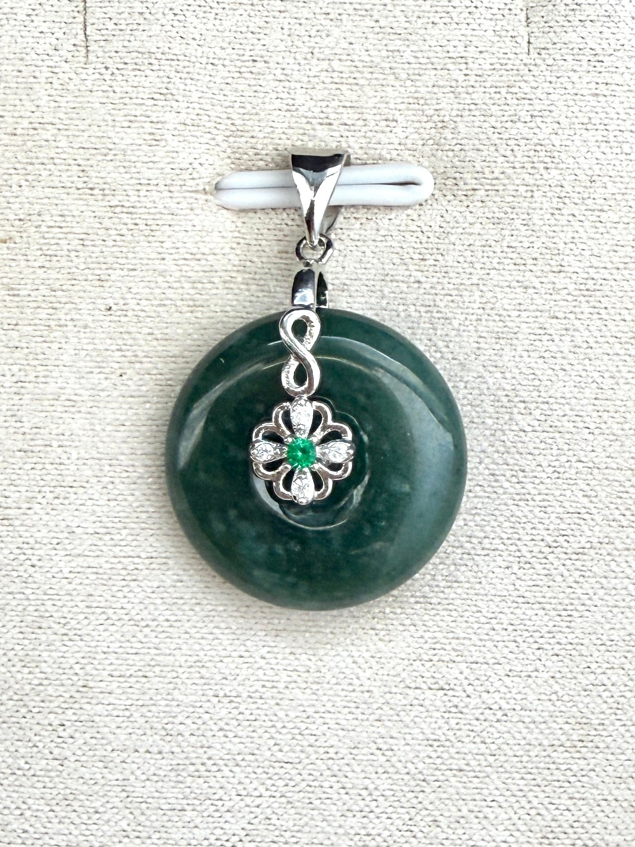 Pendentif en pierre naturelle semi précieuse