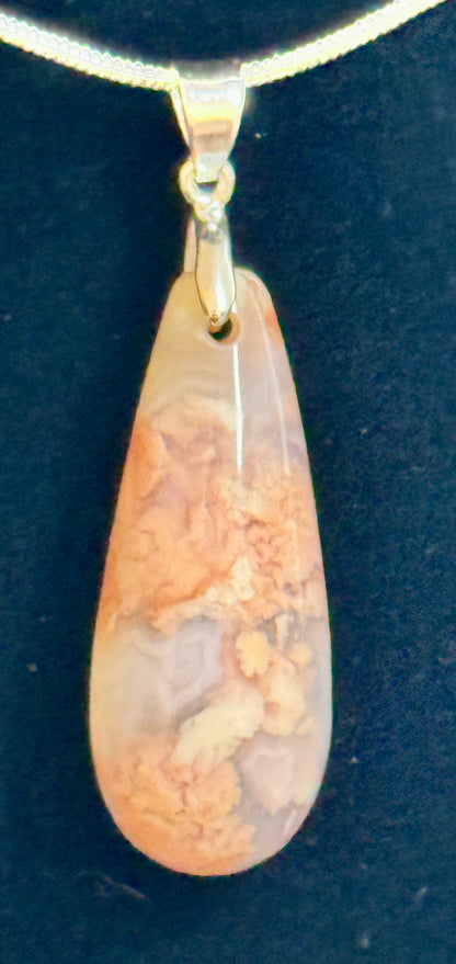 Pendentif calcédoine / agate rose pierre naturelle