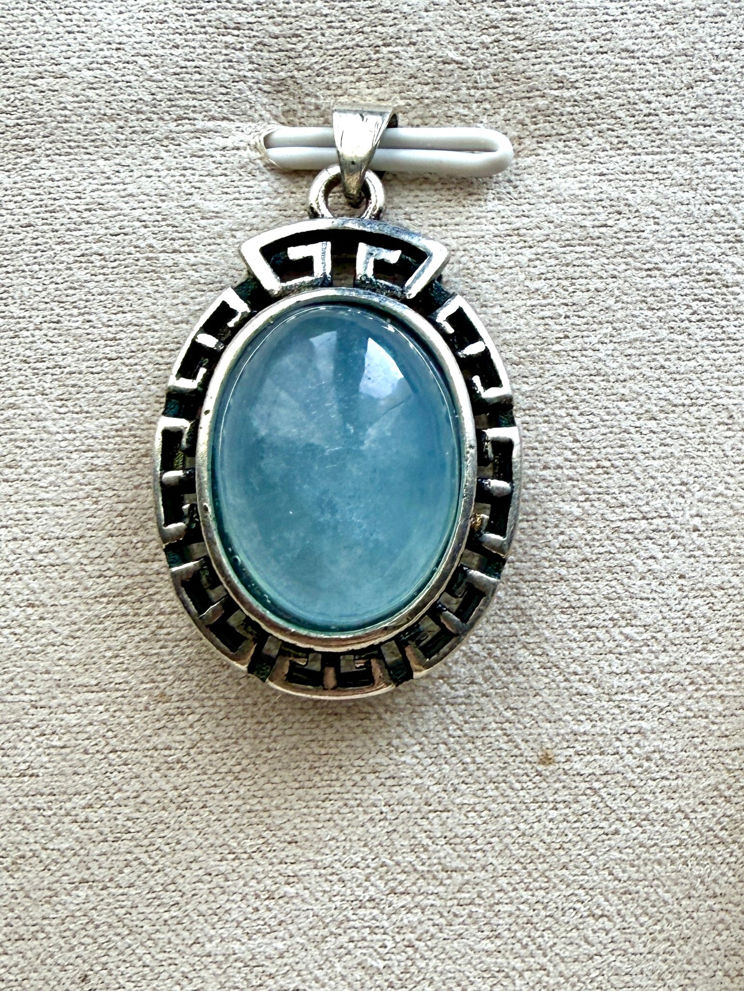 Pendentif en pierre naturelle semi précieuse