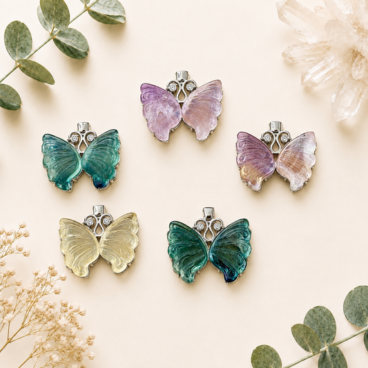 Pendentif papillon en fluorite pierre naturelle semi précieuse