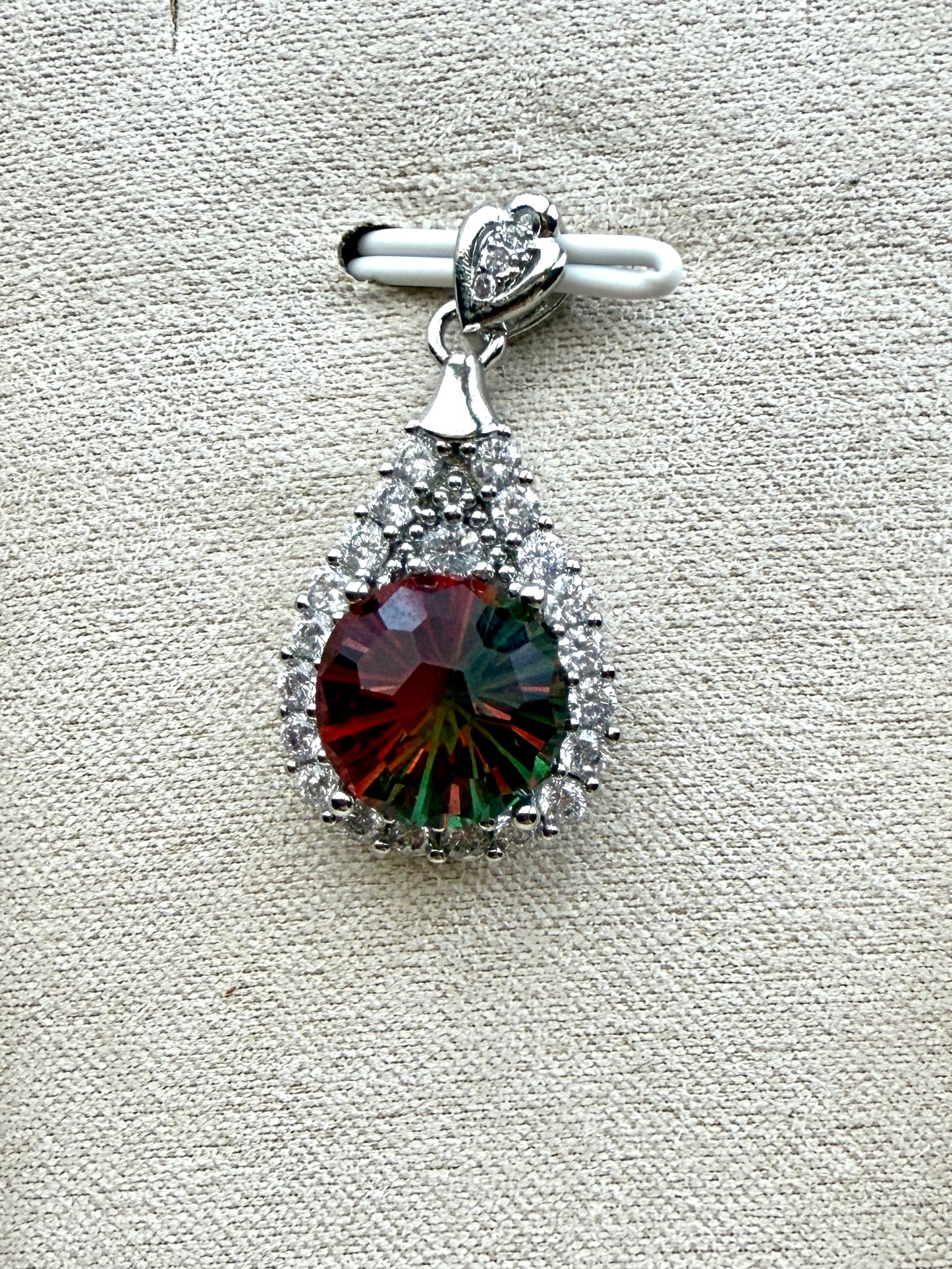 Pendentif en pierre naturelle semi précieuse