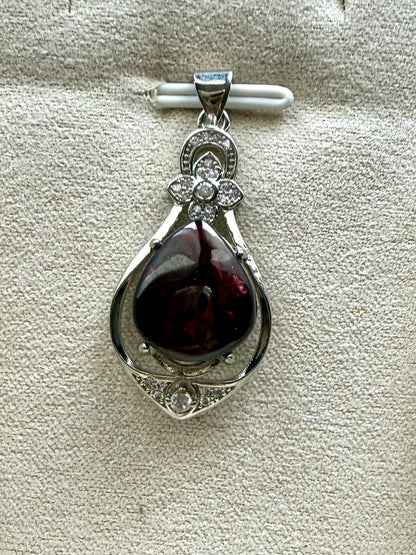 Pendentif en pierre naturelle semi précieuse