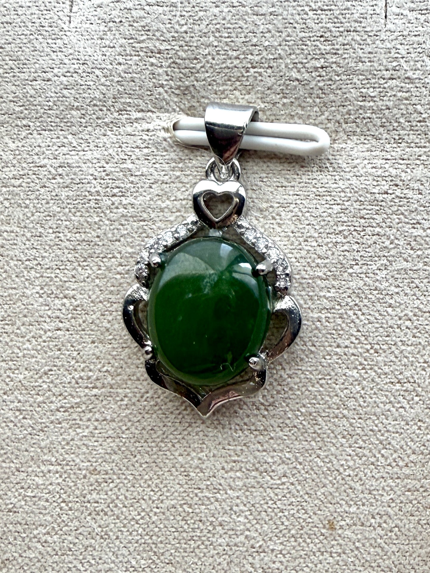 Pendentif en pierre naturelle semi précieuse