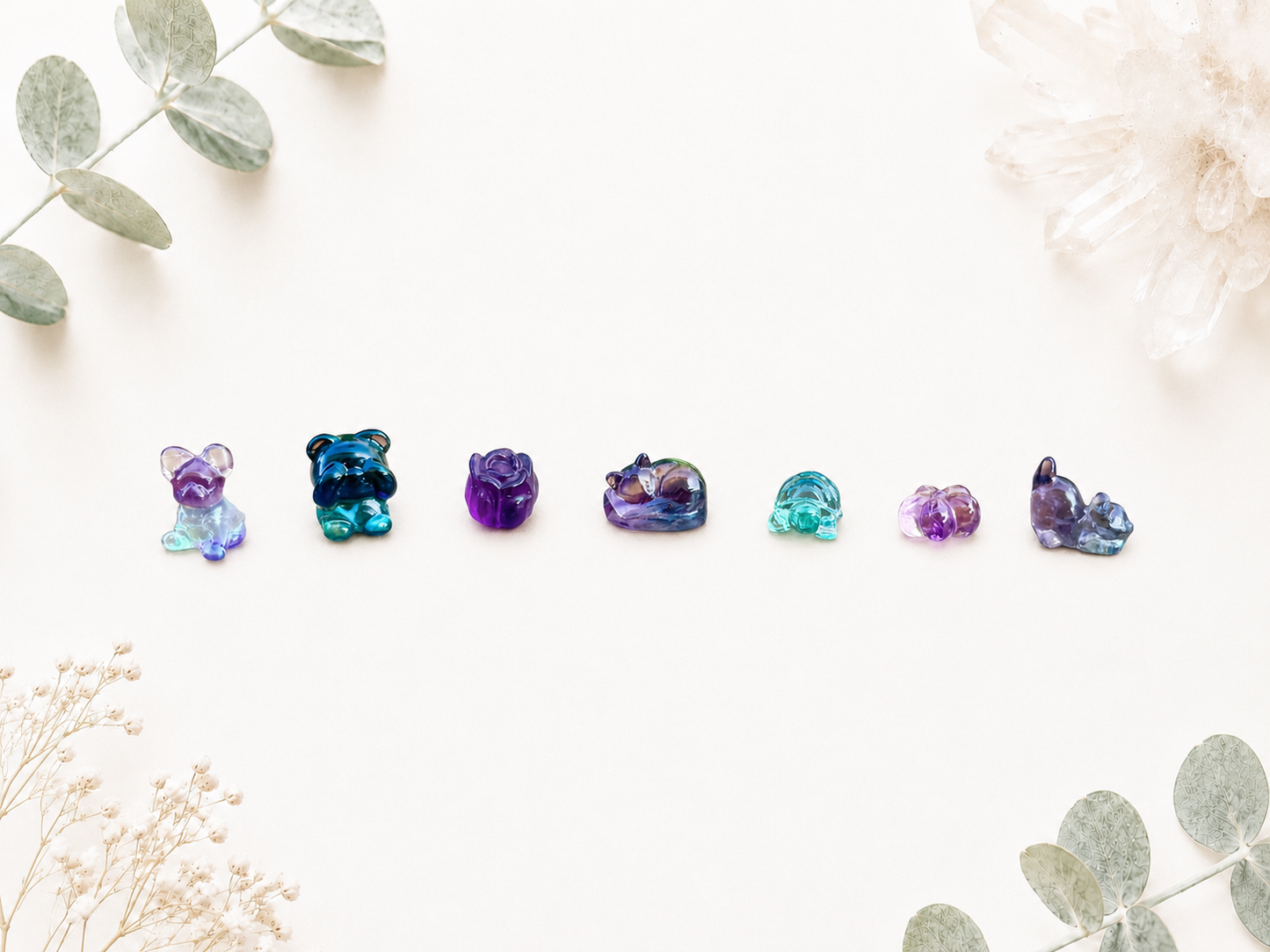 Mignonne mini figurine en fluorite pierre naturelle semi précieuses