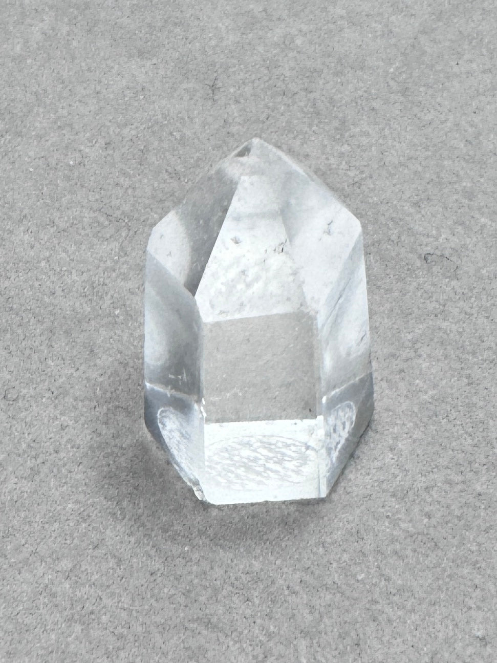 Mini tour en quartz cristal de roche pierre semi précieuse