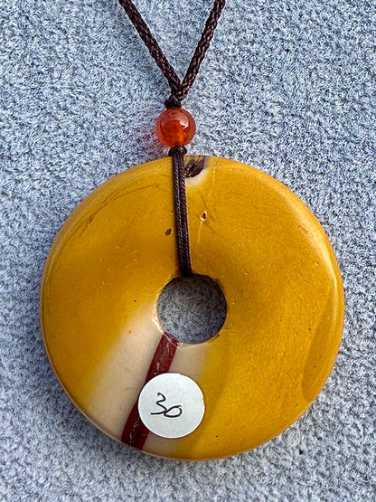 Pendentif donut en pierre naturelle