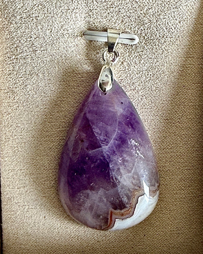 Pendentif en améthyste et agate dentelle blanche pierre naturelle semi précieuse