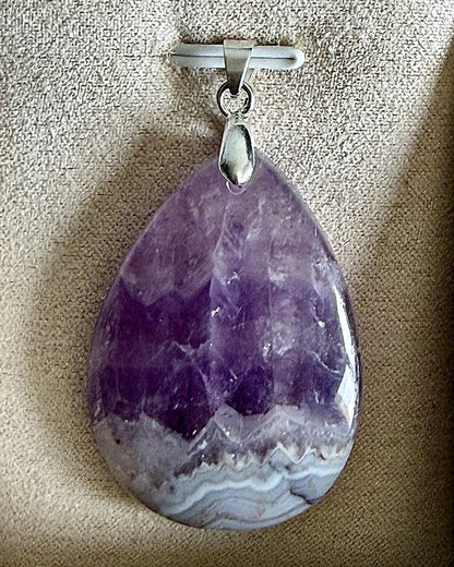Pendentif en améthyste et agate dentelle blanche pierre naturelle semi précieuse