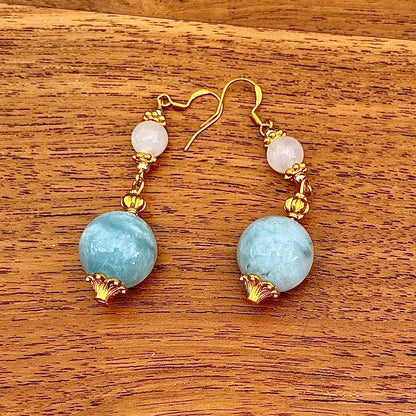 Boucle d’oreille pendante en aigue marine et jade - Création by L