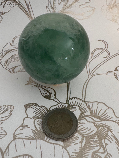 Sphere en fluorite pierre semi précieuse