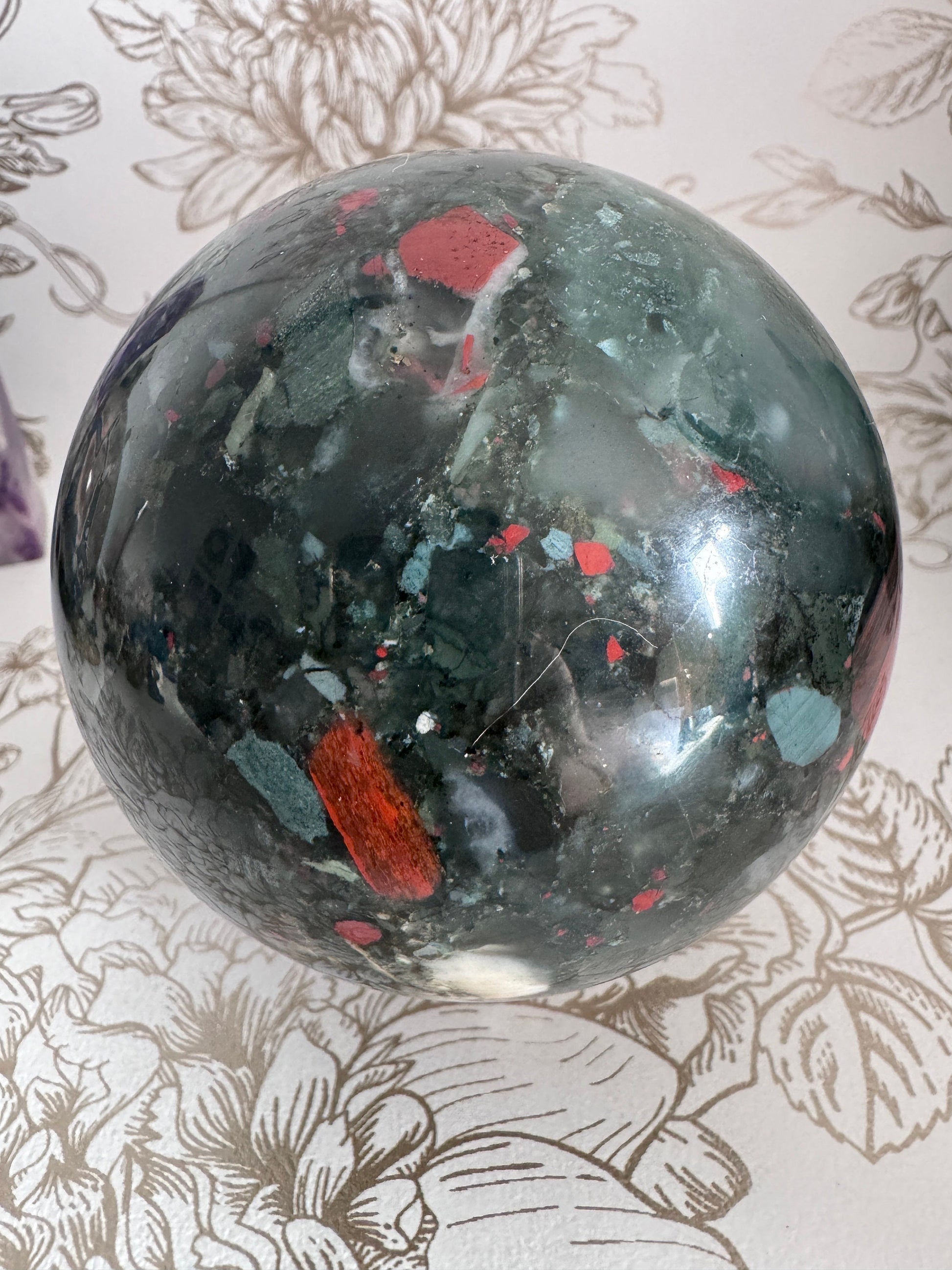Exceptionnelle grande sphère héliotrope - African bloodstone