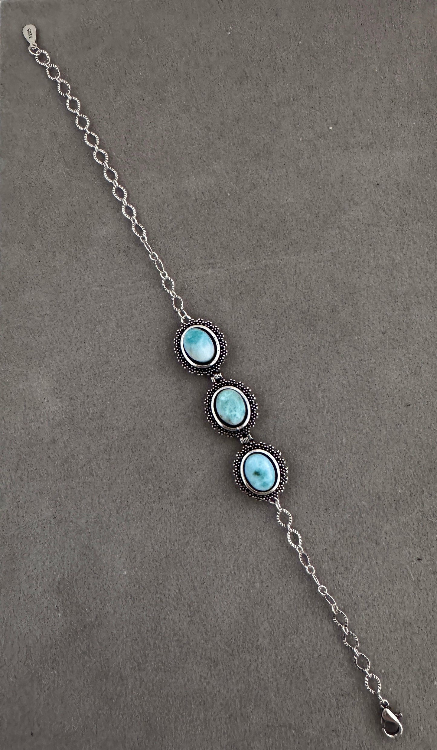 Bracelet en argent 925 et Larimar pierre semi précieuse