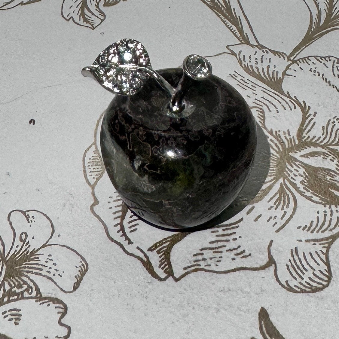 Mini pomme en pierre semi précieuses