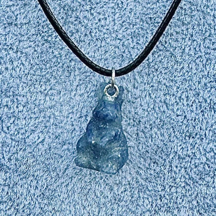 Collier pendentif animaux en pierre naturelle