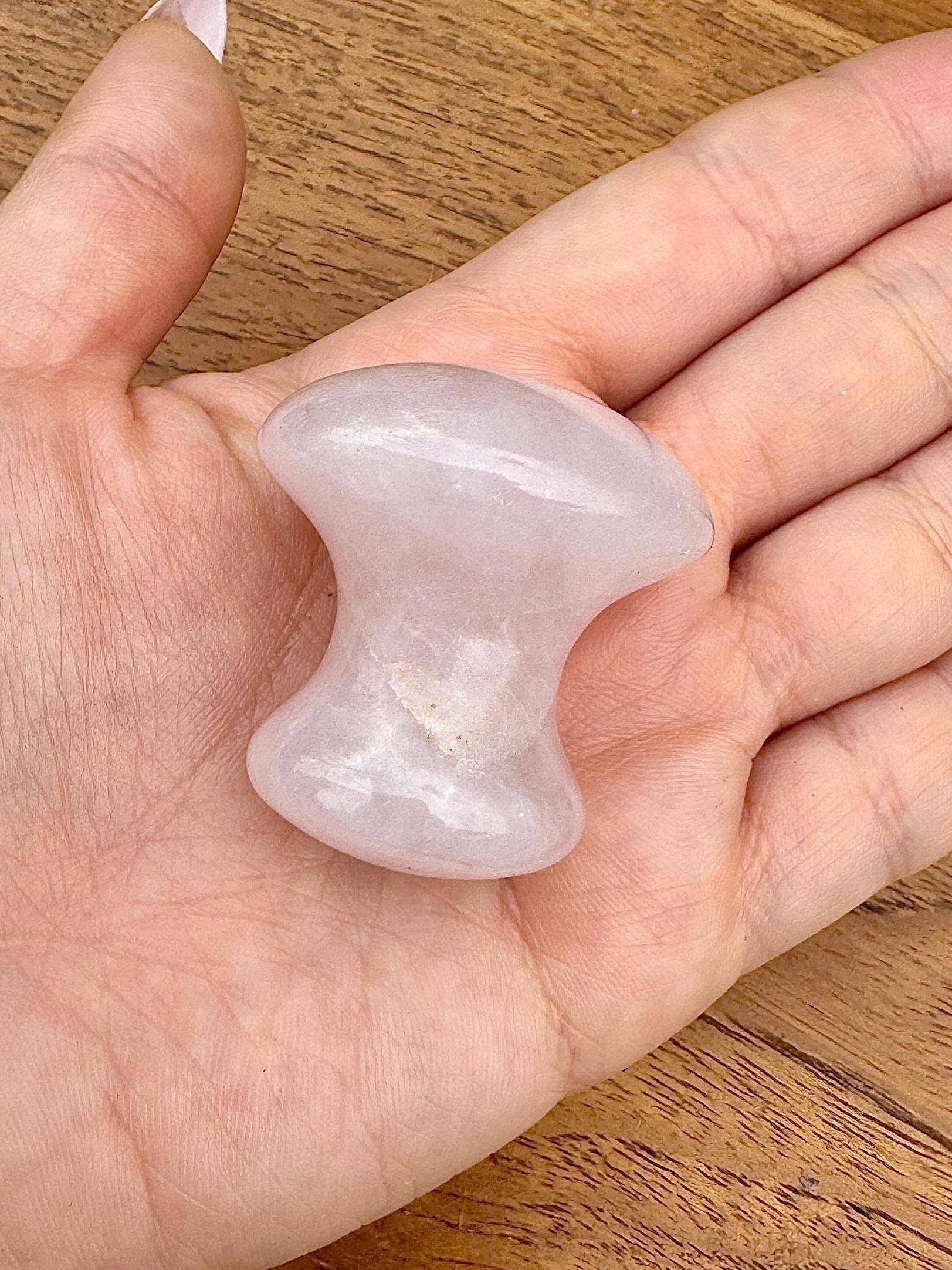 Gua sha champignon visage en quartz rose pierre naturelle semi précieuse