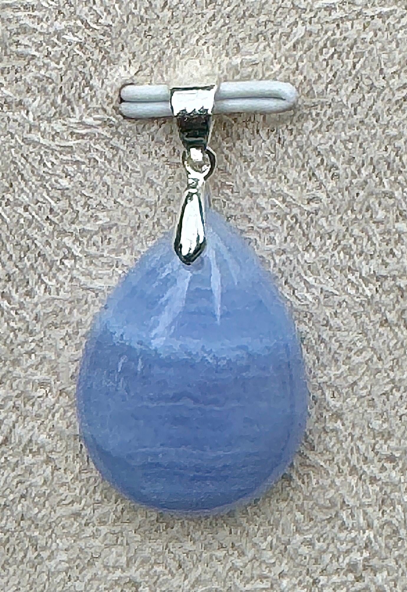 Pendentif en agate dentelle bleue pierre semi précieuse