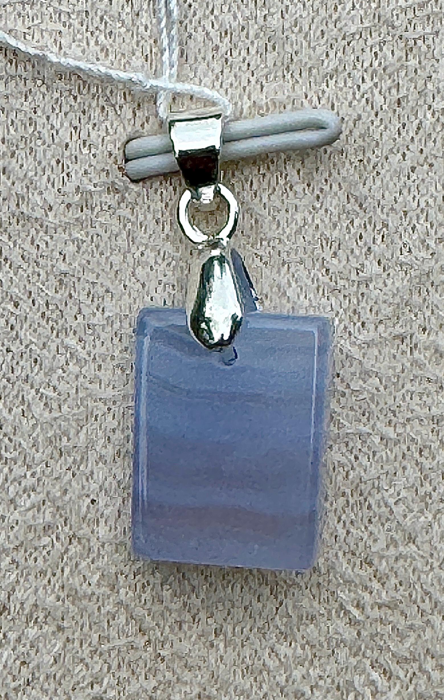 Pendentif en agate dentelle bleue pierre semi précieuse