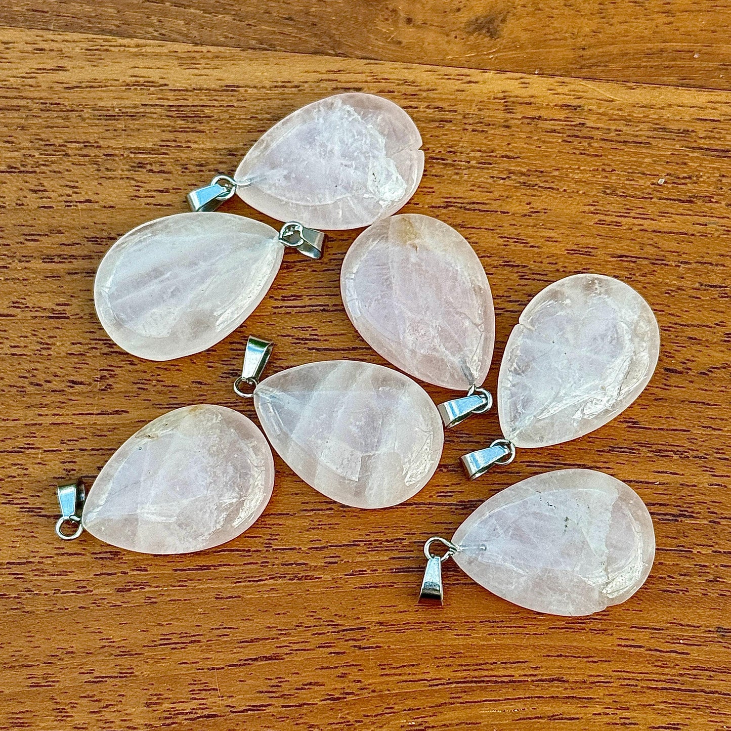 Collier pendentif goutte en quartz rose en pierre naturelle