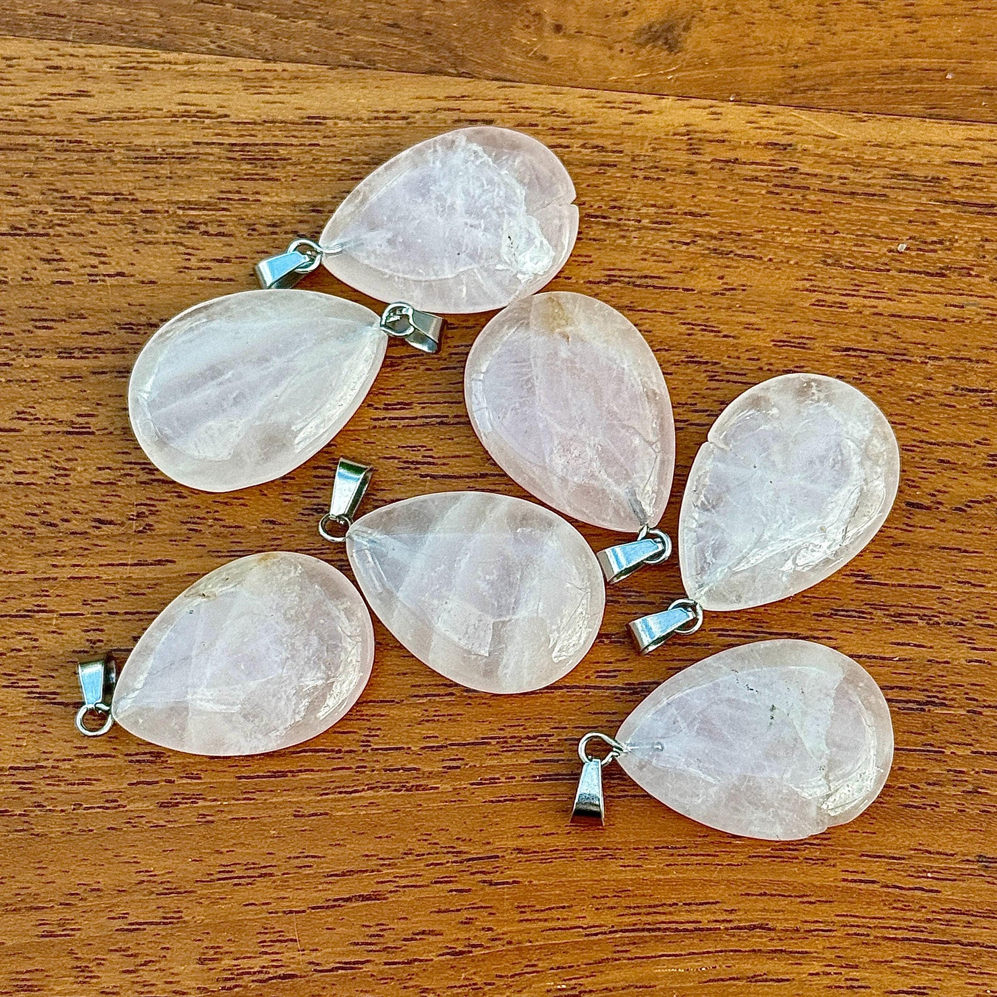 Collier pendentif goutte en quartz rose en pierre naturelle
