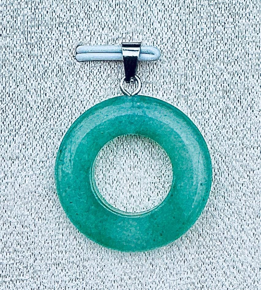 Collier pendentif cercle en pierre naturelle