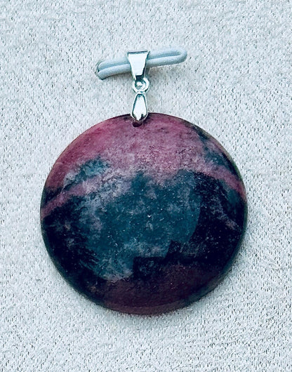 Pendentif rhodonite pierre semi précieuse