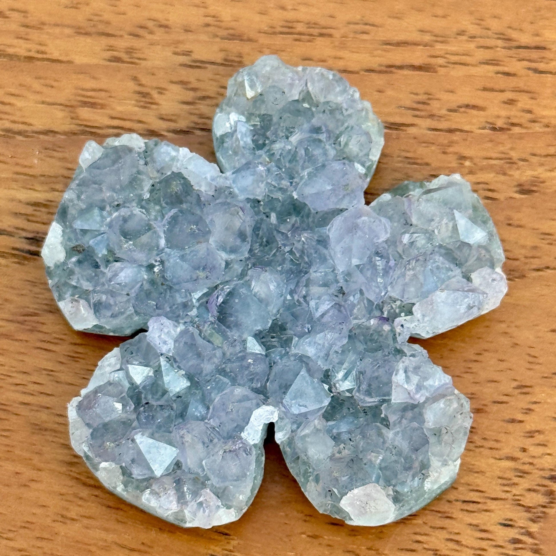 Fleurs en amethyste brute pierre naturelle semi précieuse