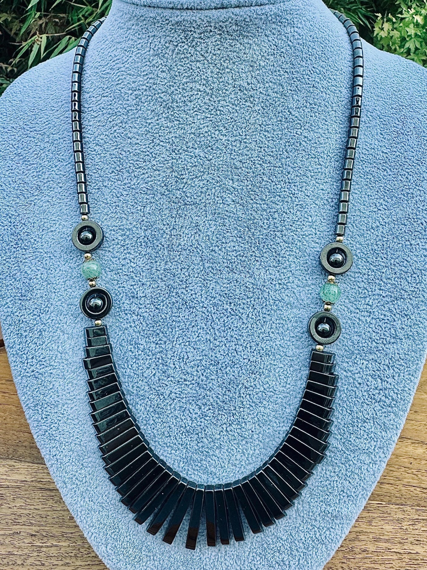 Collier en hématite pierre naturelle semi précieuse