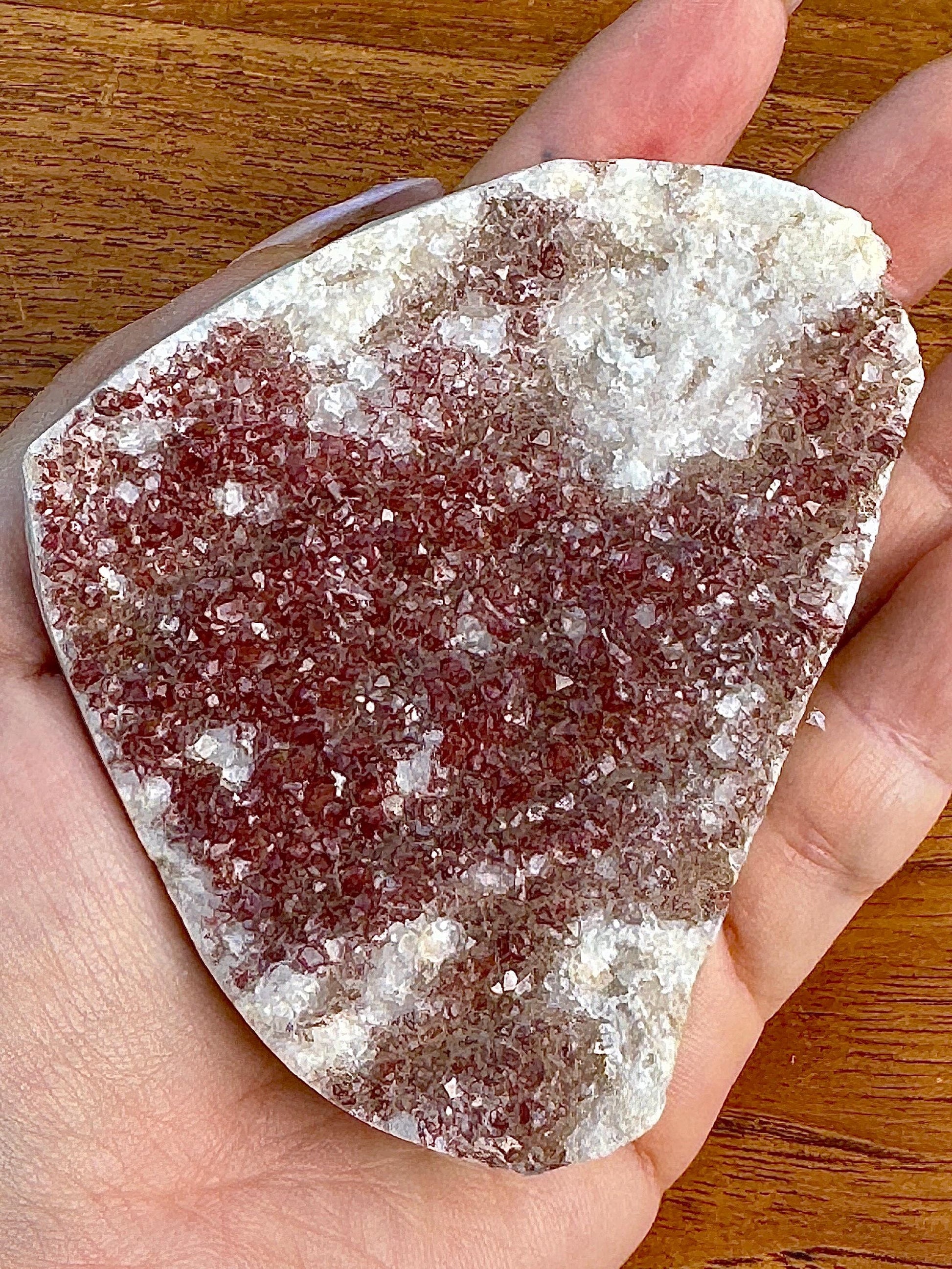 Pierre brute cristaux quartz rouge