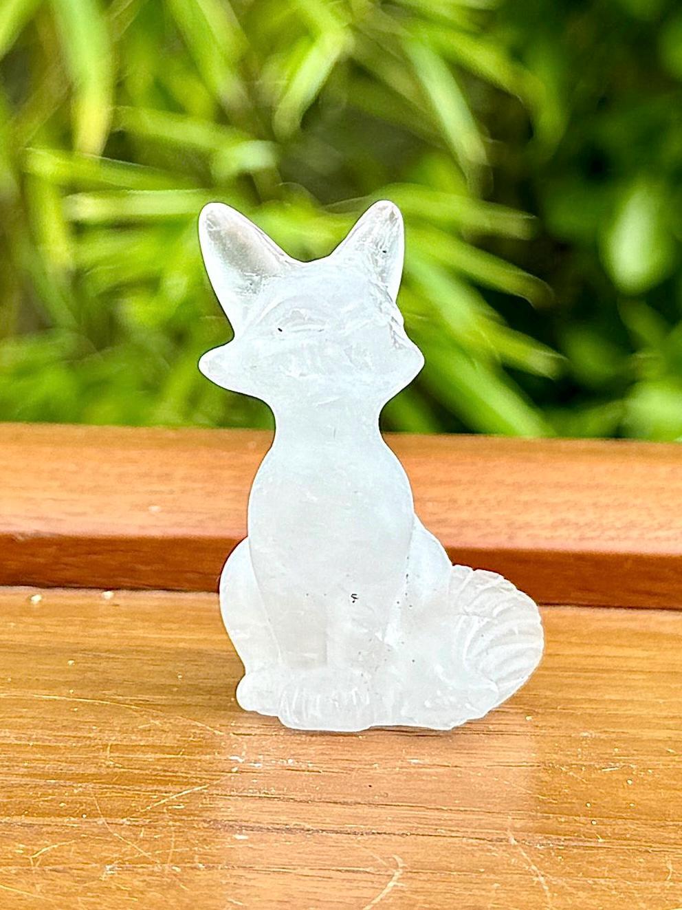 Renard figurine en pierre naturelle semi précieuse