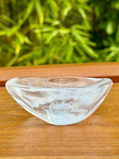 Coupelle en quartz cristal de roche - support pour les bijoux