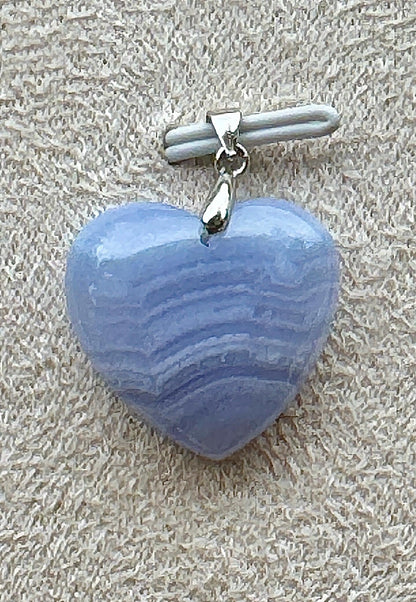 Pendentif en agate dentelle bleue pierre semi précieuse