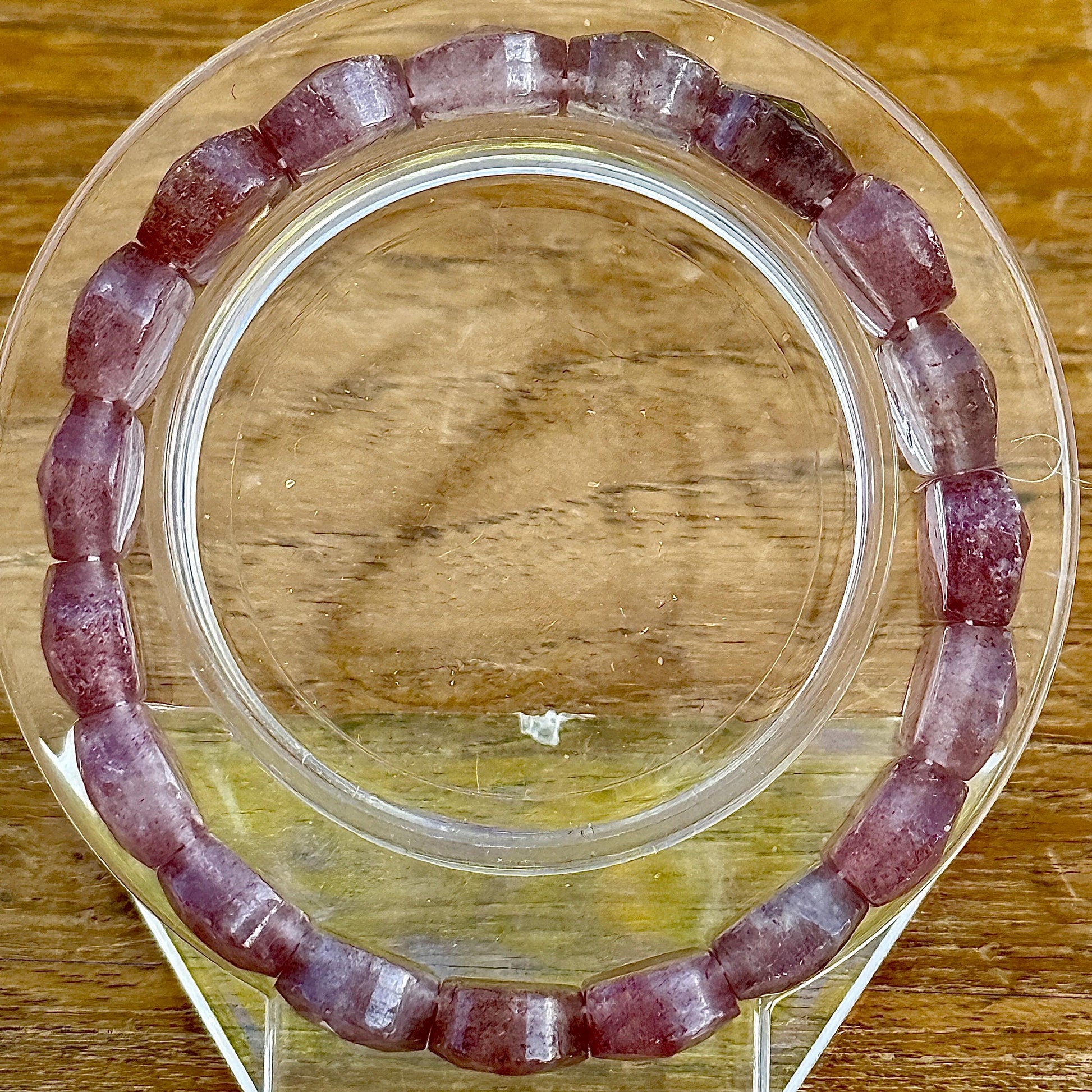 Bracelet jonc souple en quartz fraise rose facetté pierre semi précieuse