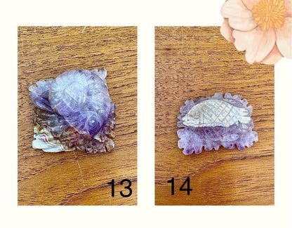 Mignonne petite figurine en amethyste et agate mexicaine pierre naturelle semi précieuse