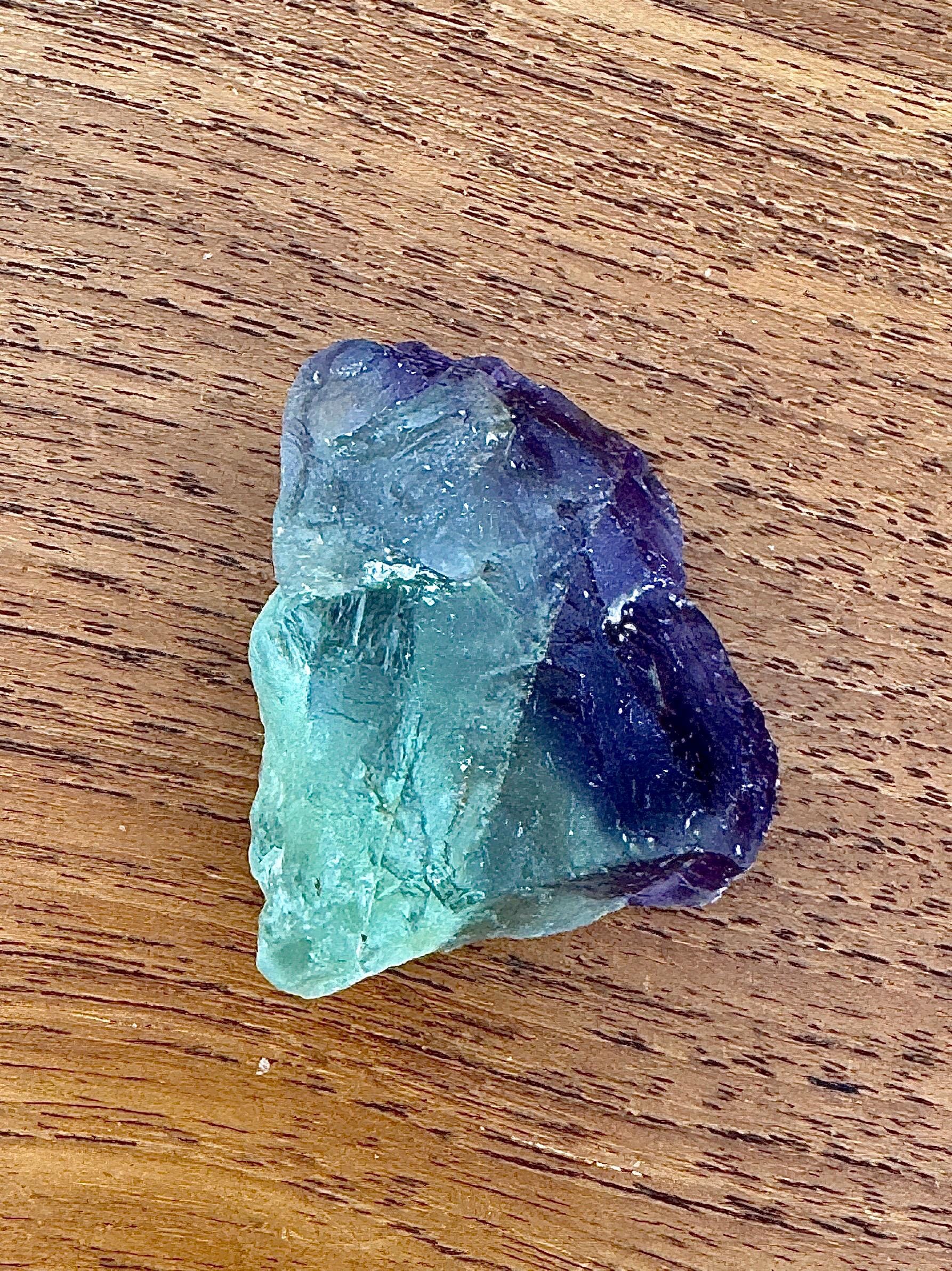 Morceau fluorite brute pierre semi precieuse