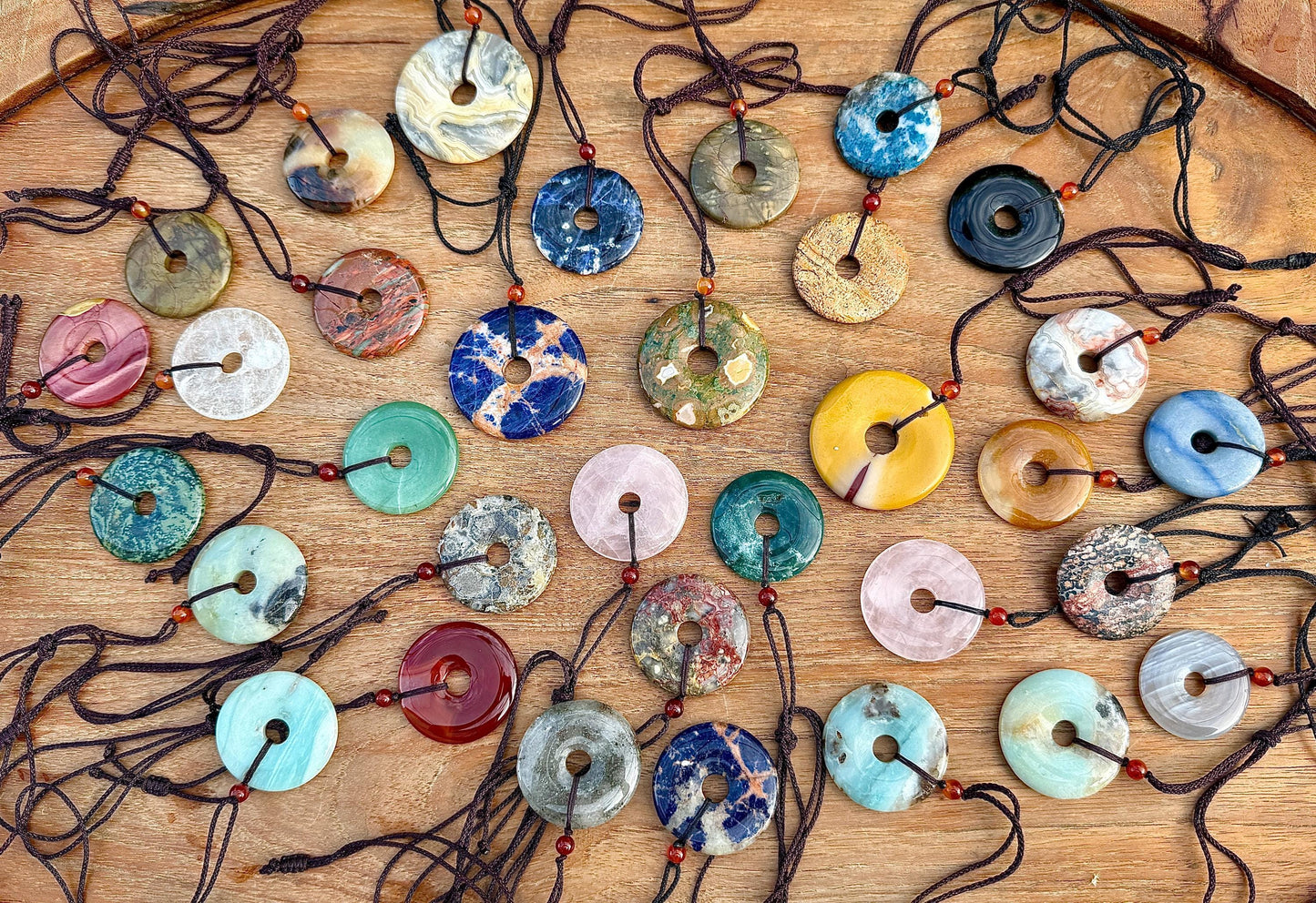 Pendentif donut en pierre naturelle
