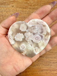 Petite coupelle en forme de cœur en agate fleur pierre semi précieuse - support pour les bijoux