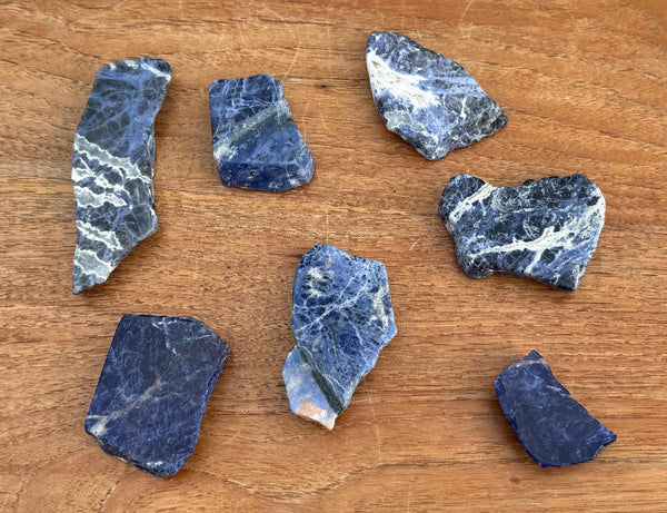 Spécimen de sodalite pierre naturelle semi precieuse