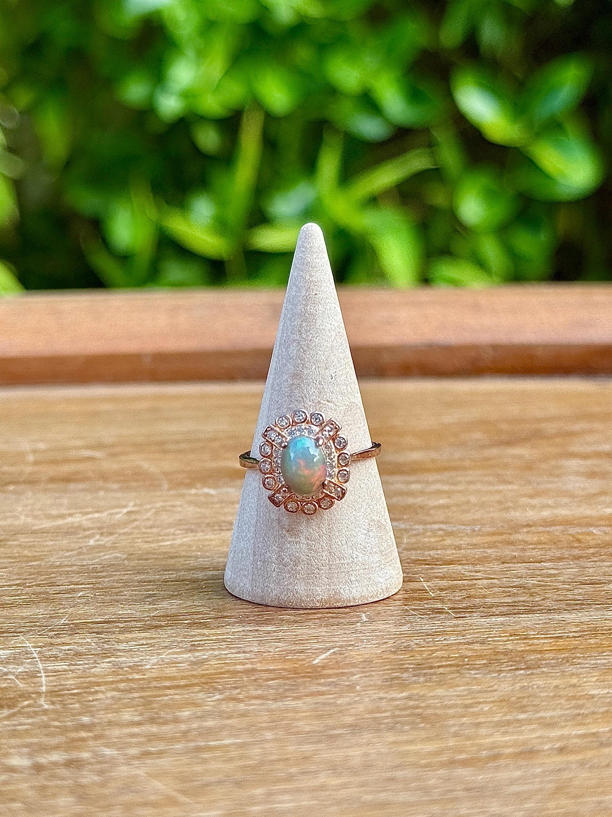 Bague en argent 925 et opale pierre semi précieuse