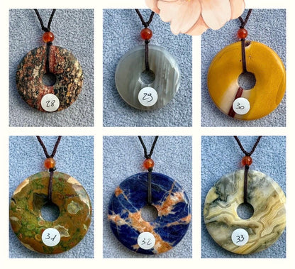 Pendentif donut en pierre naturelle