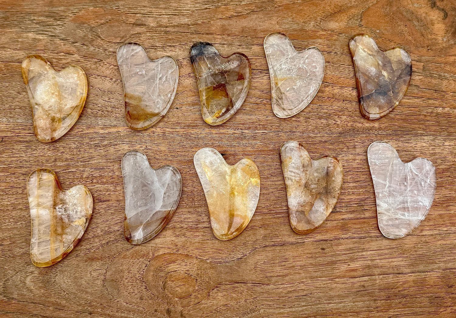 Gua sha visage en quartz hematoide / golden healer pierre naturelle semi précieuse