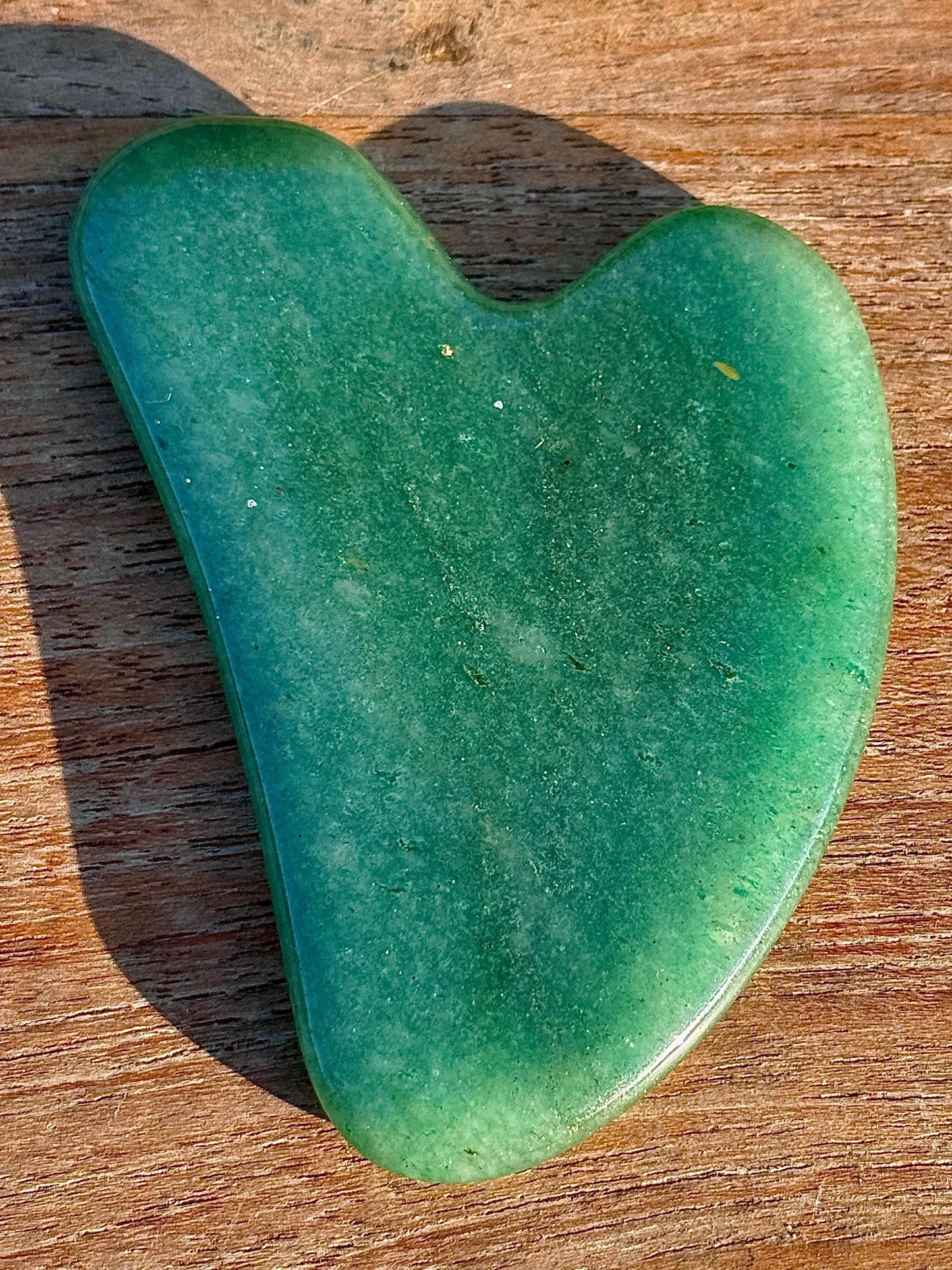 Gua sha visage en pierre naturelle semi précieuse