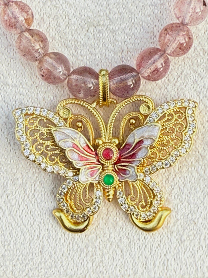 Collier papillon en quartz fraise pierre naturelle semi précieuse