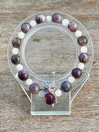 Bracelet bébé dragon et perle ronde pierre naturelle semi précieuse