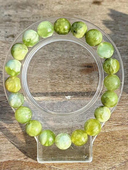 Bracelet en jade pierre naturelle semi précieuse