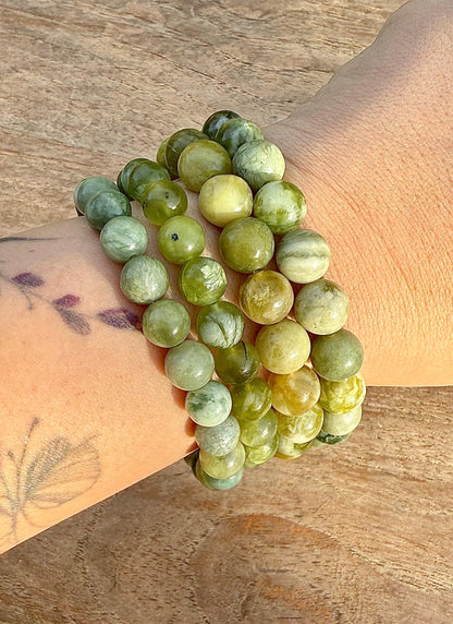 Bracelet en jade pierre naturelle semi précieuse