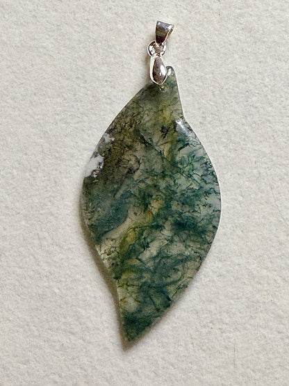 Pendentif agate mousse pierre naturelle semi précieuse