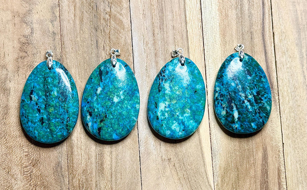 Pendentif en phœnix pierre naturelle semi précieuse